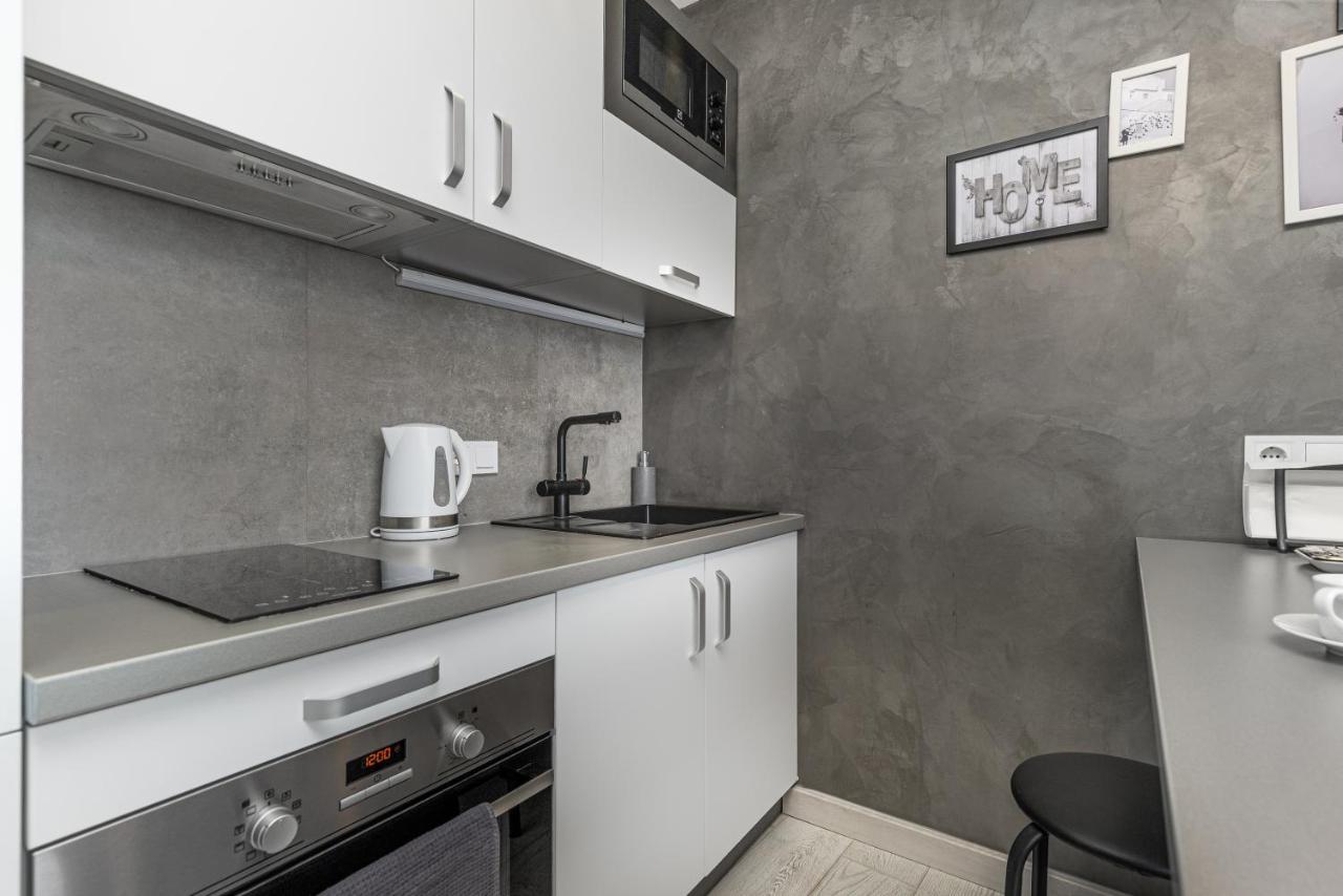 Razor Apartment With Terrace, Kamanina Odessa Ngoại thất bức ảnh